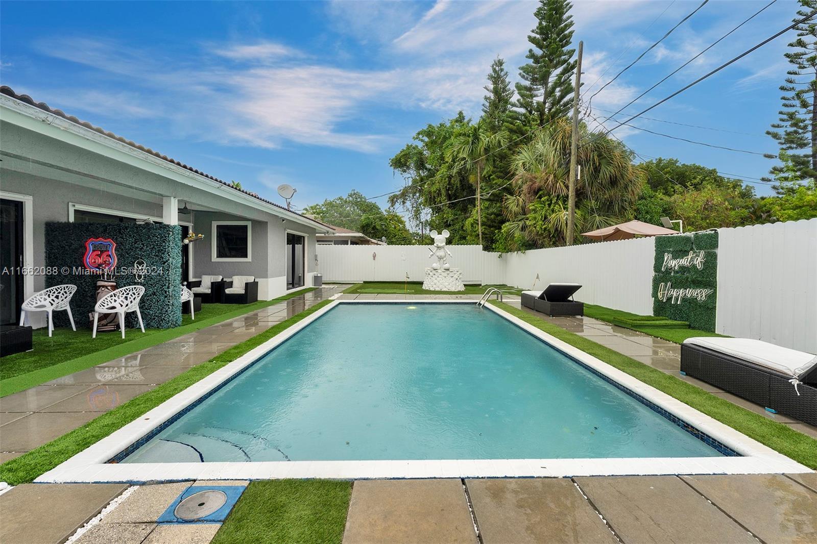 Commercial Property for Sale in Hallandale Beach Florida 33009